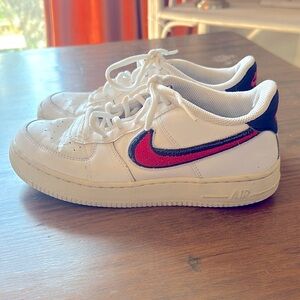 Nike Air Force 1 Low 3D Chenille Swoosh Size 5.5